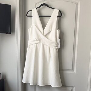 Chic White V-Neck Mini Dress